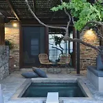 Vila γεράνι In Ktima Gerostathi Polychrono