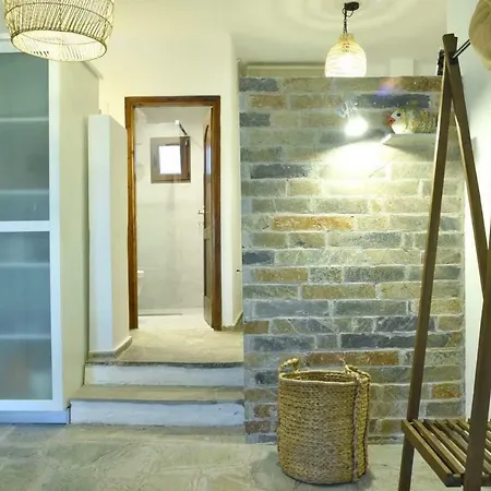 γεράνι In Ktima Gerostathi * Políhrono