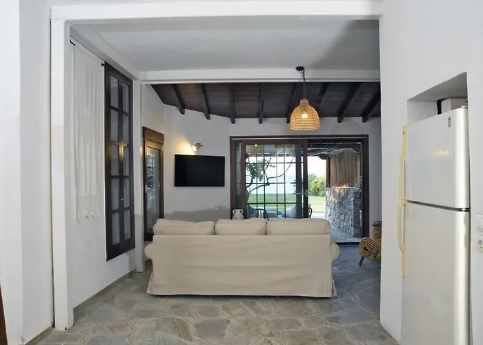 γεράνι In Ktima Gerostathi Vilă Polychrono