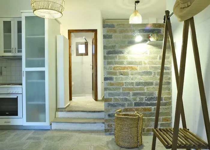 γεράνι In Ktima Gerostathi * Polychrono