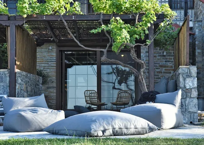 γεράνι In Ktima Gerostathi Villa Polychrono